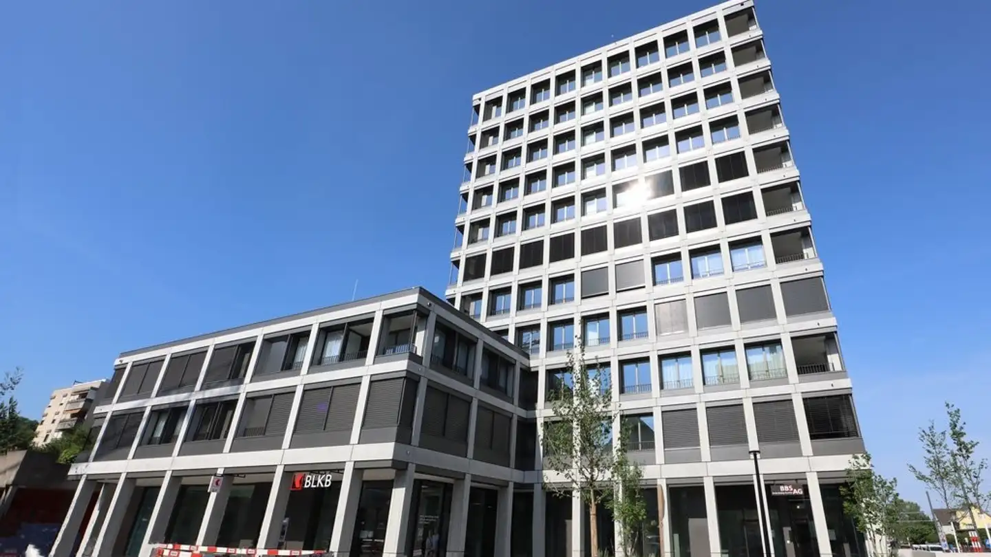 Tiefgaragenstellplatz mieten - Bahnhofstrasse, 4133 Pratteln