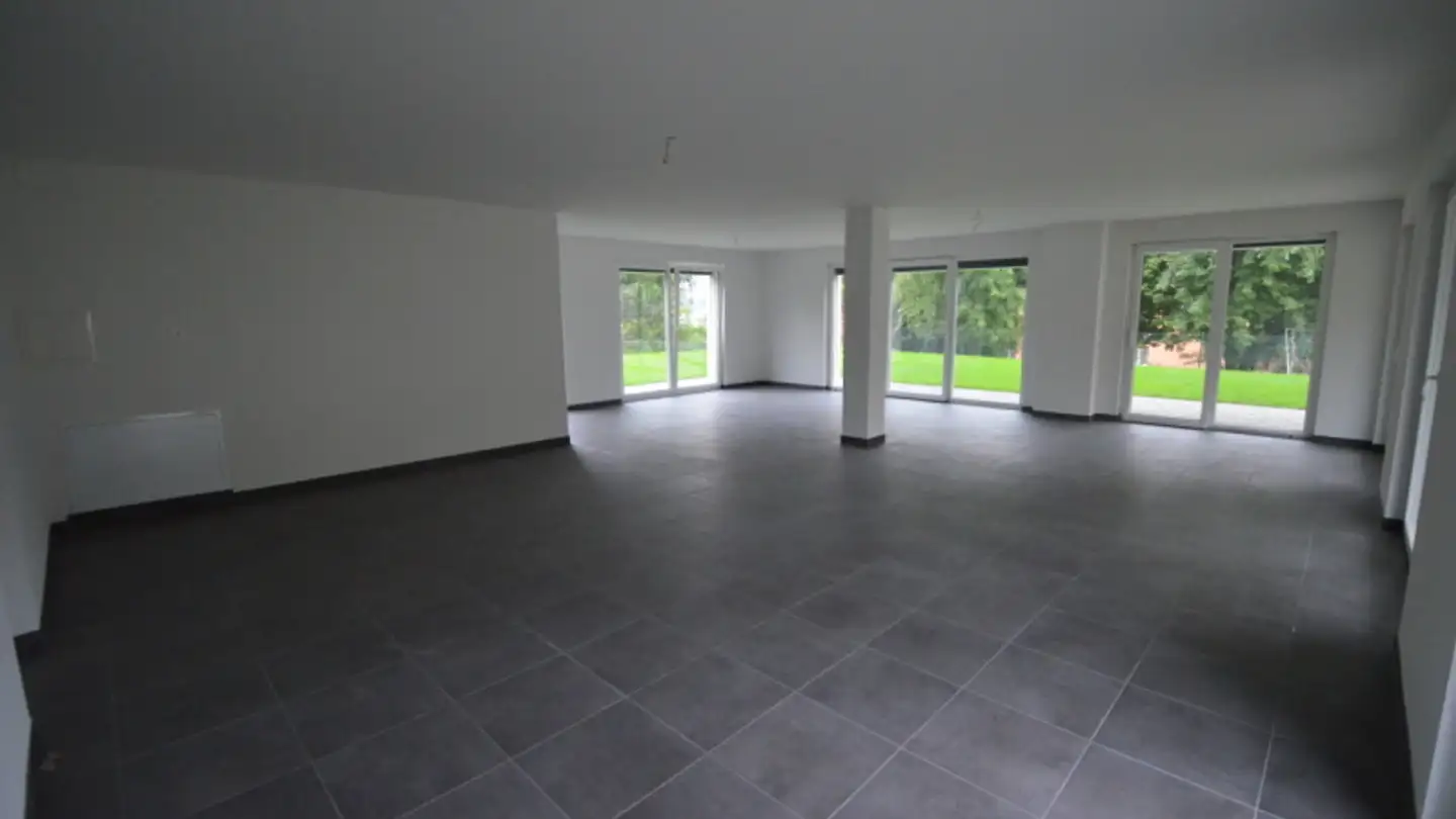 Magasin à louer - Rue du Villars 16, 1024 Ecublens VD