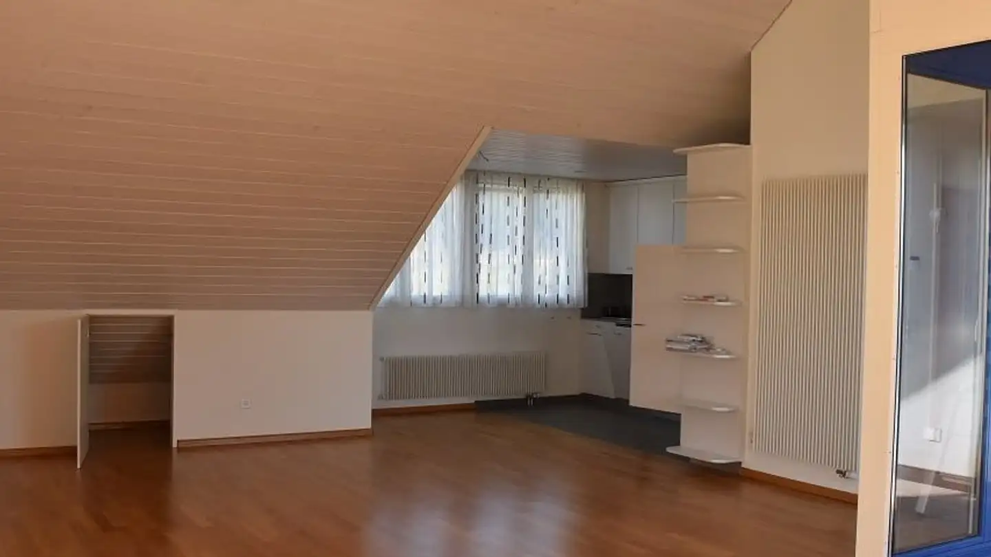 Dachgeschosswohnung mieten - Apfelseestrasse 41, 4143 Dornach - Foto 3