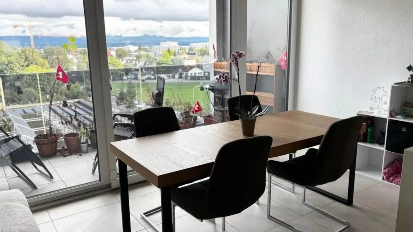 Dachgeschosswohnung mieten - Chemin Falconnier 1b, 1260 Nyon