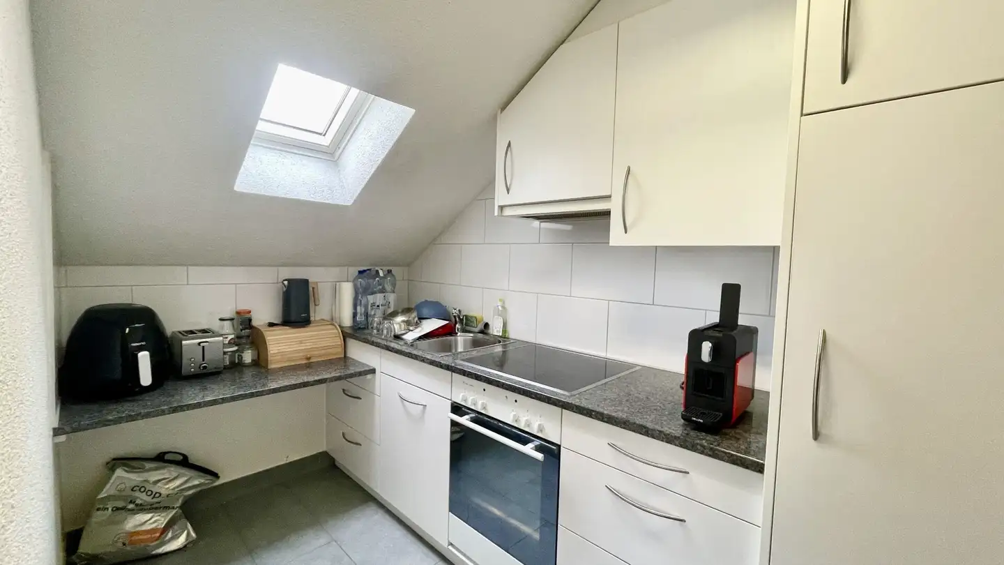 Attic flat for rent - Steinackerstrasse, 9246 Niederbüren - Photo 4