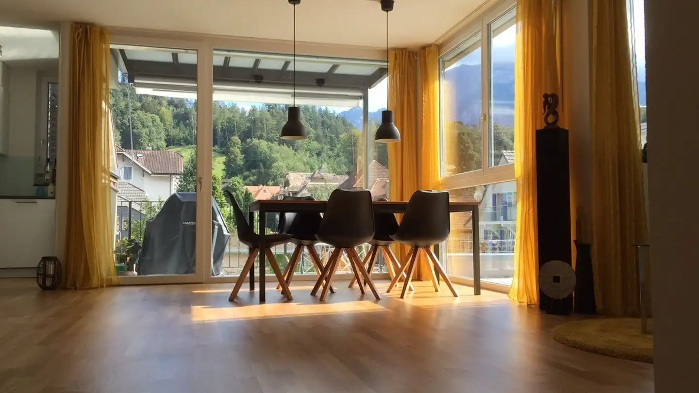 Apartment for rent - General-Guisan-Strasse, 3800 Interlaken - Photo 2