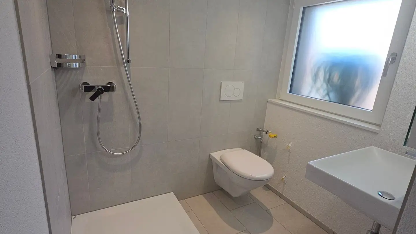 Studio mieten - Alte Landstrasse 4, 8868 Oberurnen - Foto 3