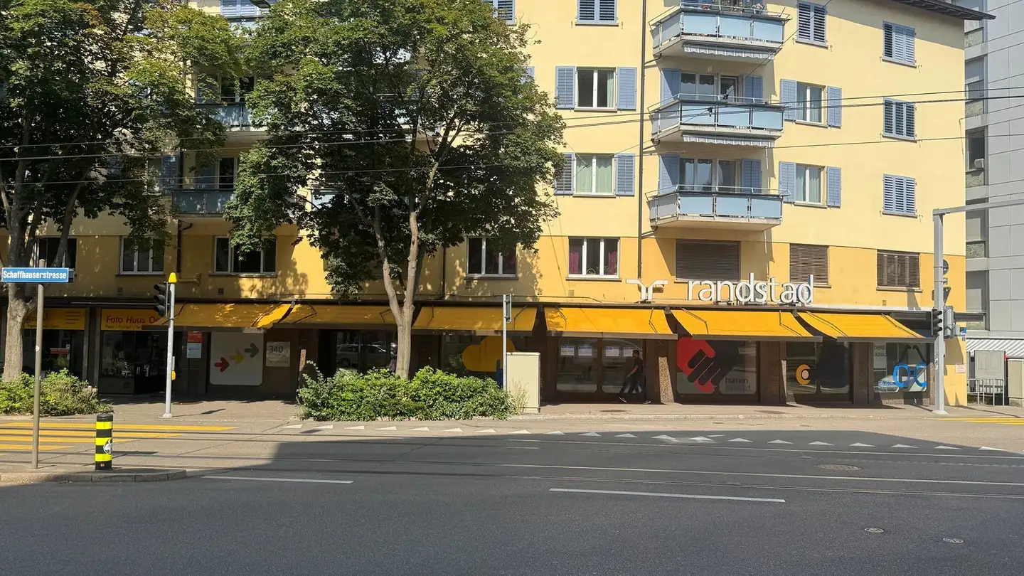 Office space for rent - Schwamendingenstrasse 1, 8050 Zürich