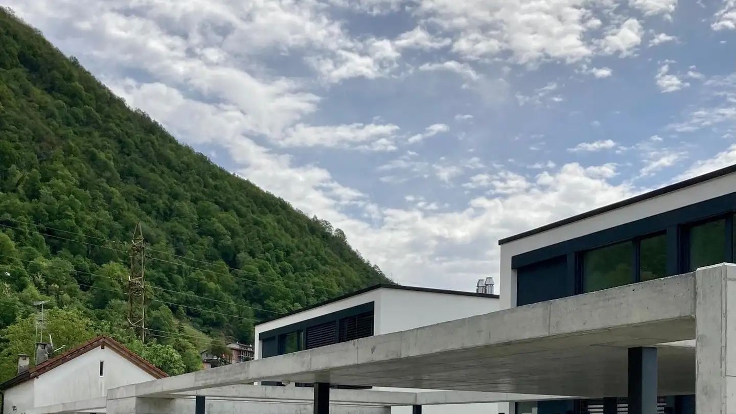 Appartement à louer - Via Reslina 14d, 6616 Losone