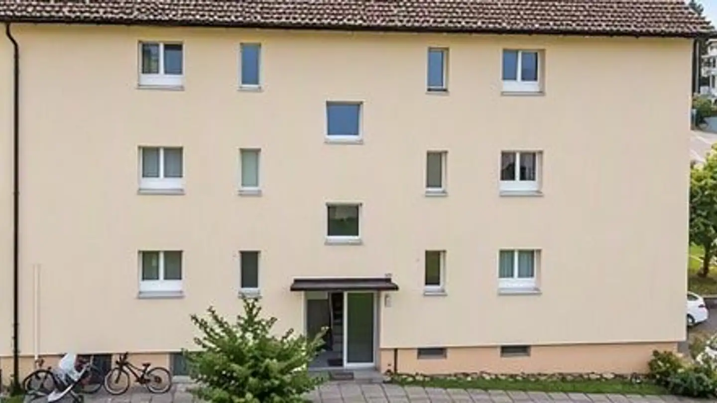 Wohnung mieten - Gossauerstrasse 23, 8340 Hinwil - Foto 2