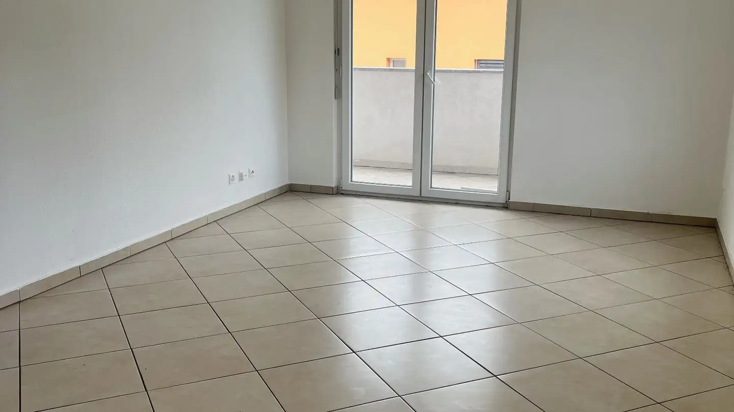 Apartment for rent - 6517 Arbedo - Photo 2