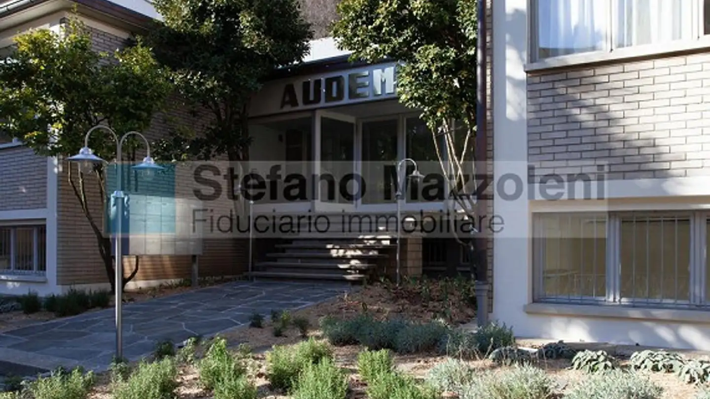 Spazio ufficio in affitto - Via Cassarinetta 28, 6900 Lugano - Foto 2