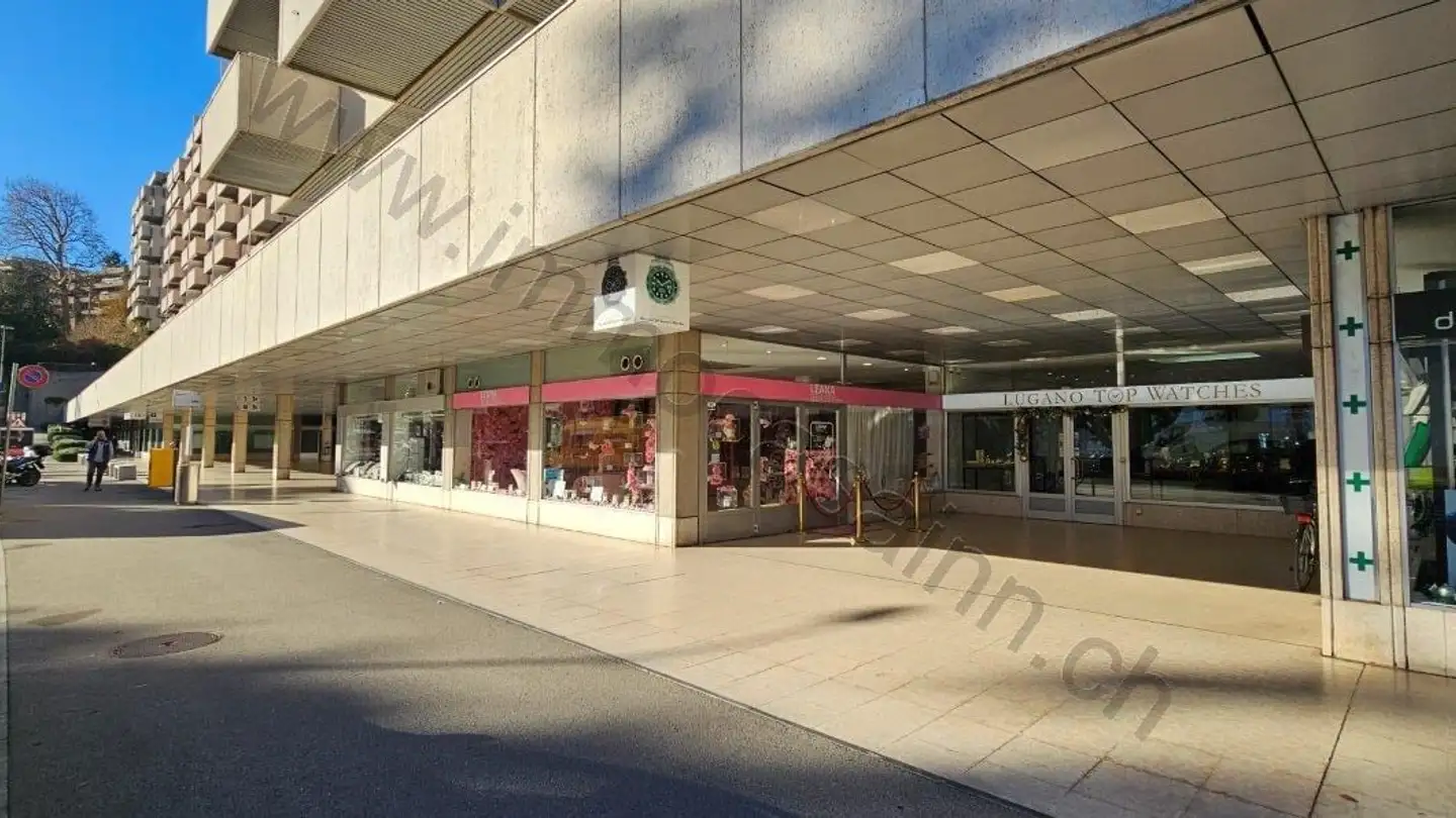 Grande magazzino in vendita - 6900 Lugano - Photo 2