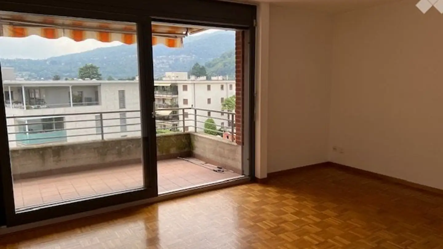 Appartement à louer - Via Stazione 27, 6987 Caslano