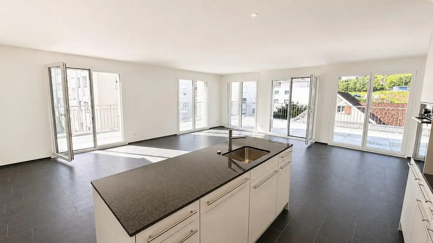 Attique à louer - Sonneggstrasse 39, 6410 Goldau - Photo 2