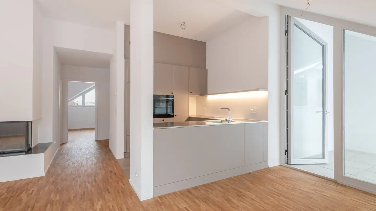 Attique à louer - Chemin De L'évêché / Bischofkänelweg 5, 2504 Biel/Bienne - Photo 2