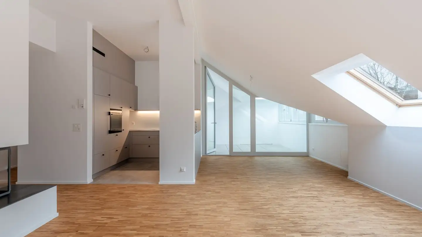 Attique à louer - Chemin De L'évêché / Bischofkänelweg 5, 2504 Biel/Bienne - Photo 4