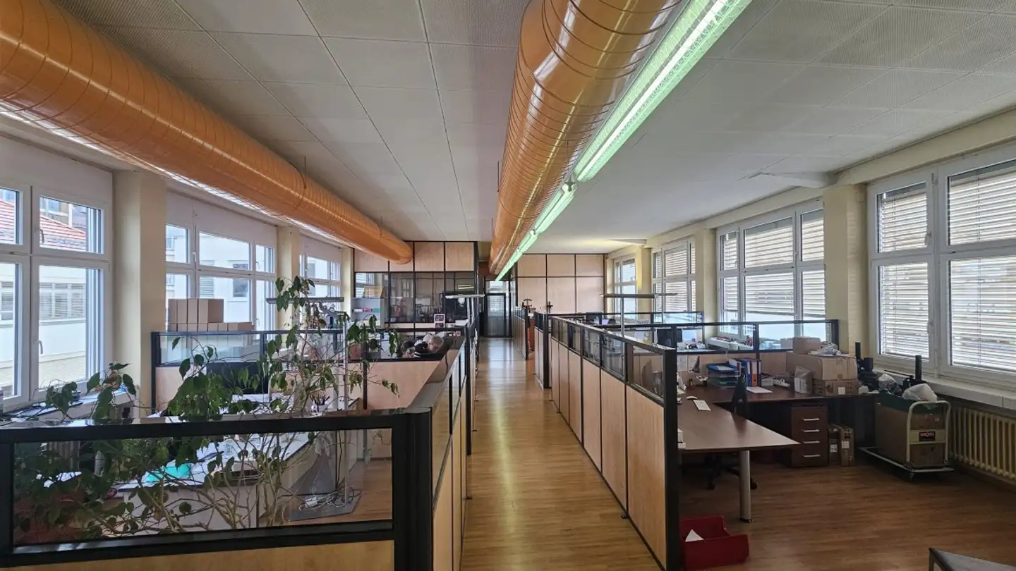 Espace de stockage à louer - Avenue Léopold-Robert 105, 2300 La Chaux-de-Fonds