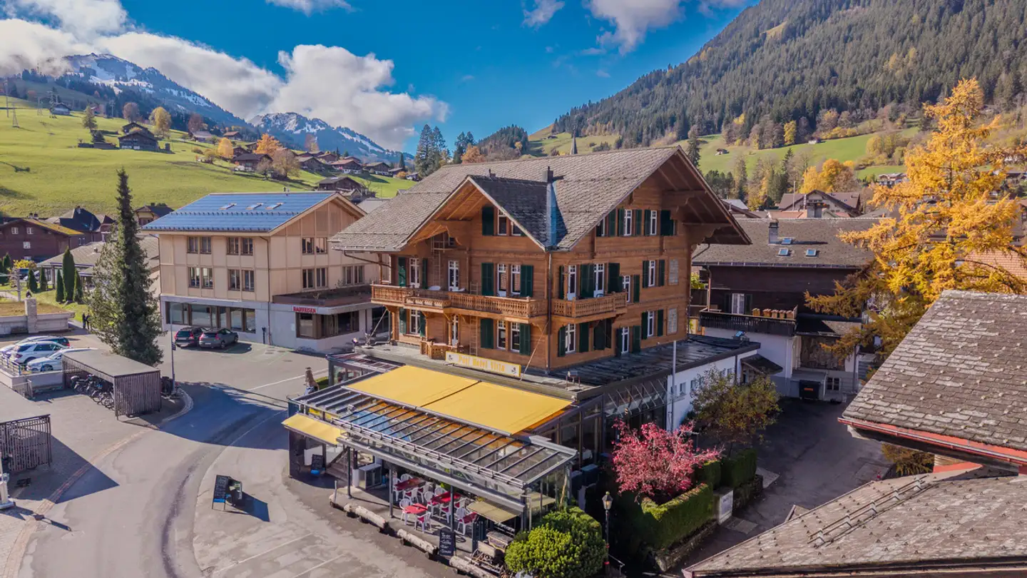 Mischgenutztes Gebäude kaufen - Farbgasse 5, 3770 Zweisimmen