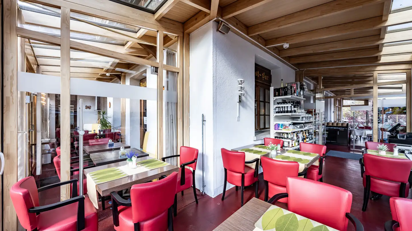 Mischgenutztes Gebäude kaufen - Farbgasse 5, 3770 Zweisimmen - Foto 4