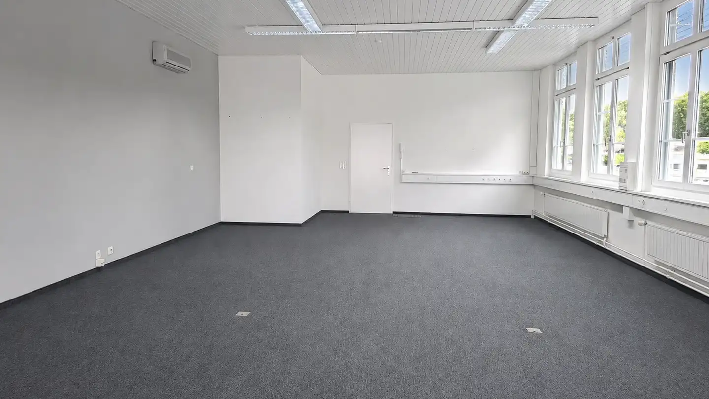 Commercial à louer - Frikartstrasse 2, 4800 Zofingen
