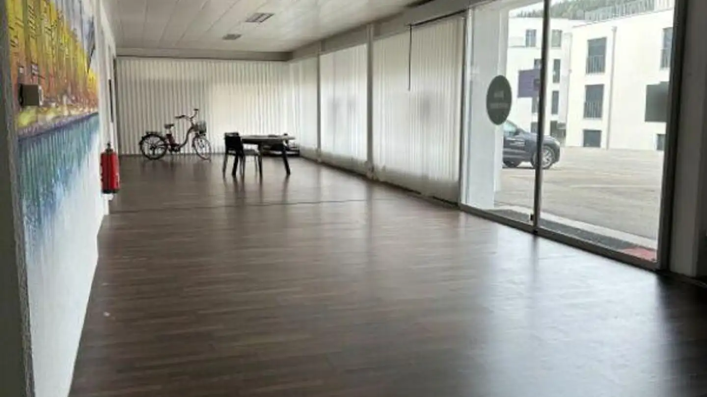 Gewerbe mieten - Flawilerstrasse, 9242 Oberuzwil - Foto 2