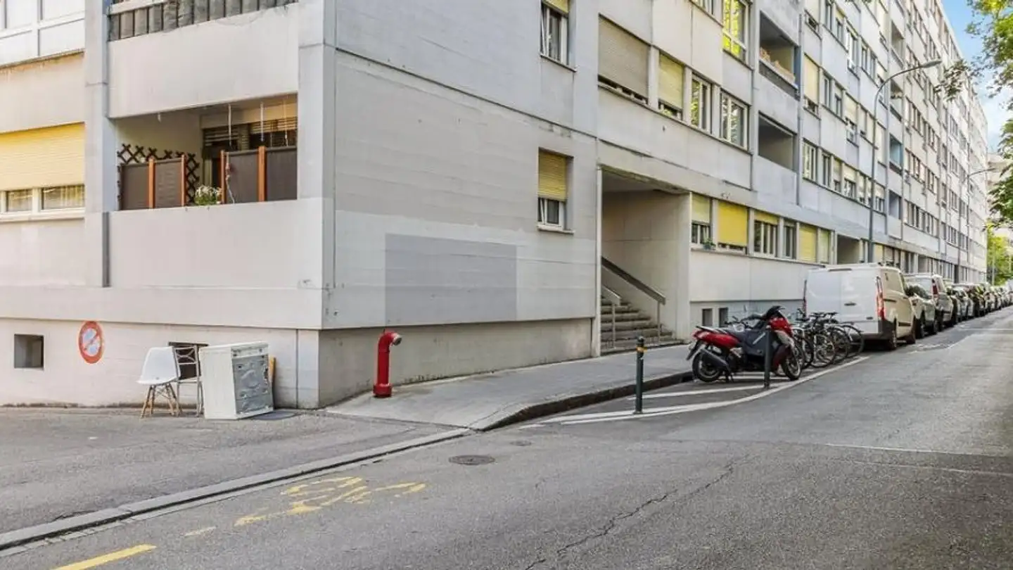Tiefgaragenstellplatz mieten - 1209 Genève