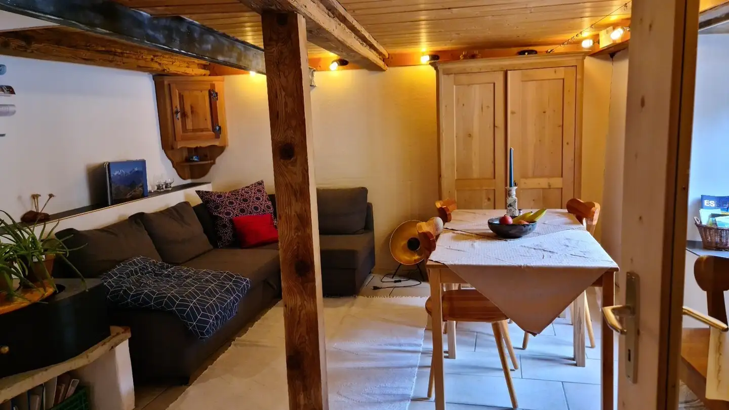 Appartement à louer - 7215 Fanas