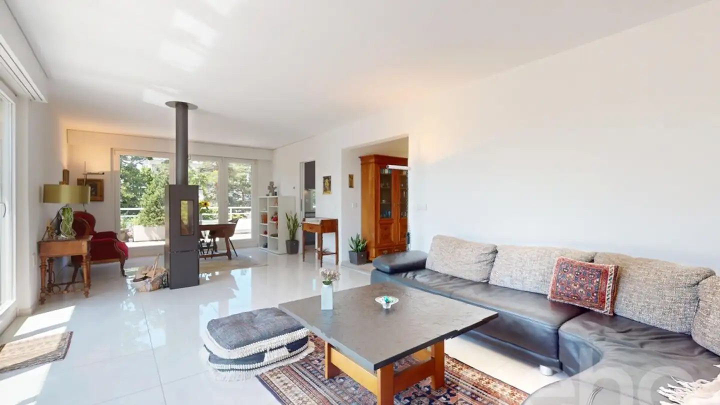 Penthouse for sale - 2560 Nidau