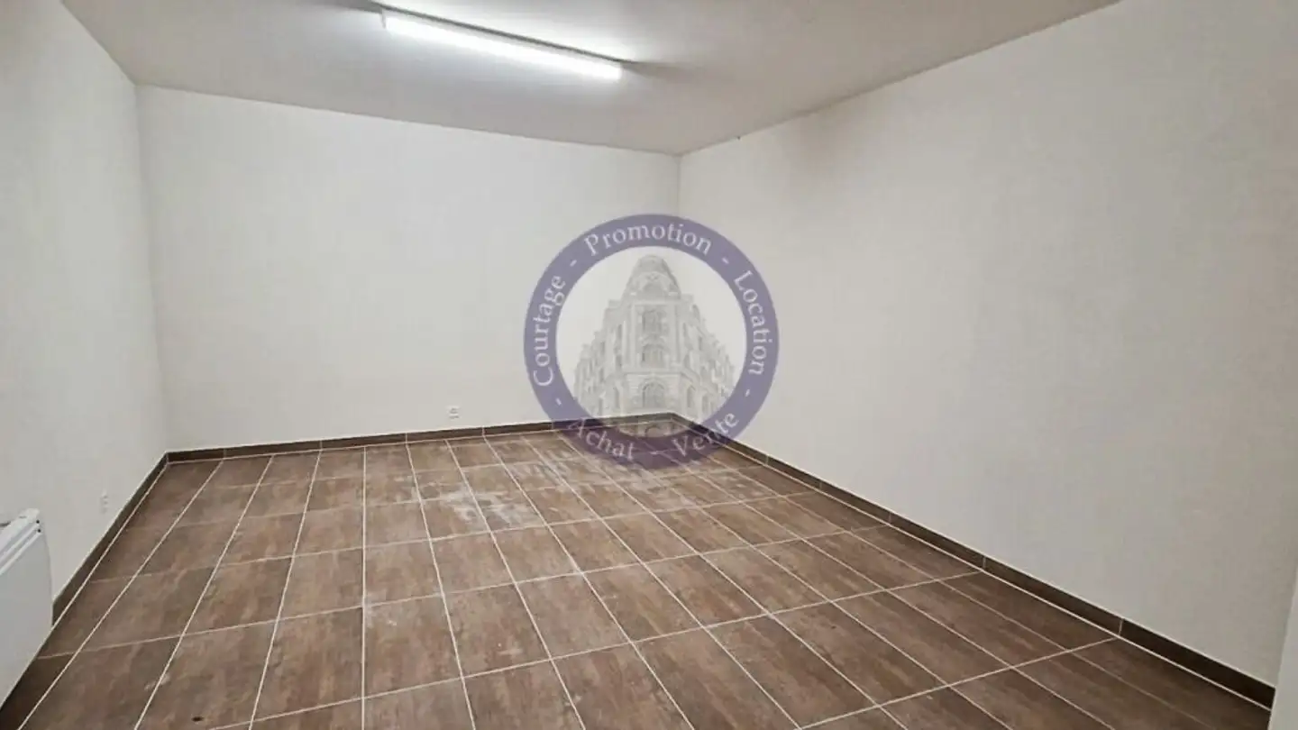 Negozio con vetrina in affitto - Route De Gryon 3, 1880 Bex - Photo 2