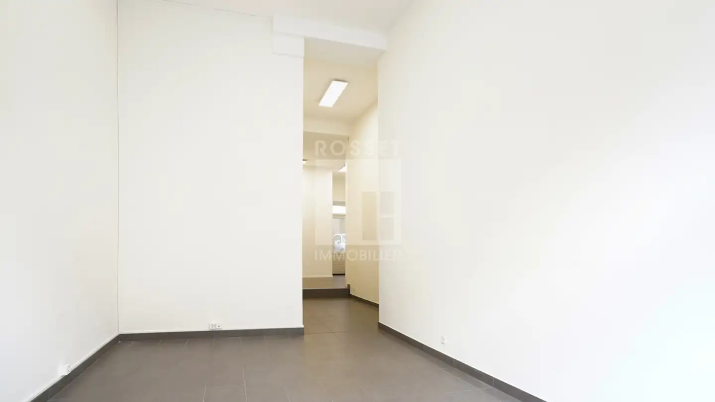 Arcade à louer - Boulevard James- Fazy 11, 1201 Genève - Photo 2