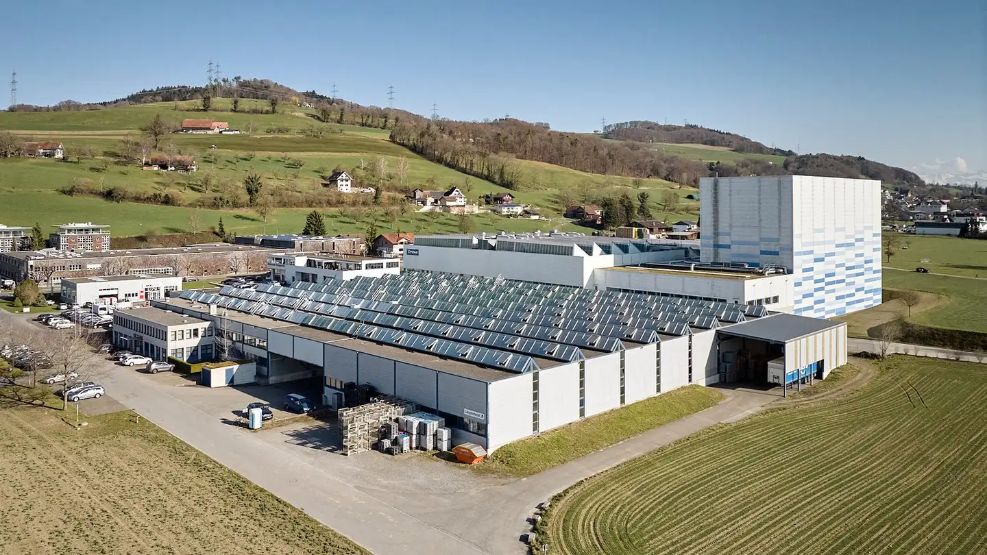Immeuble industriel à louer - Kantonsstrasse 115, 6234 Triengen