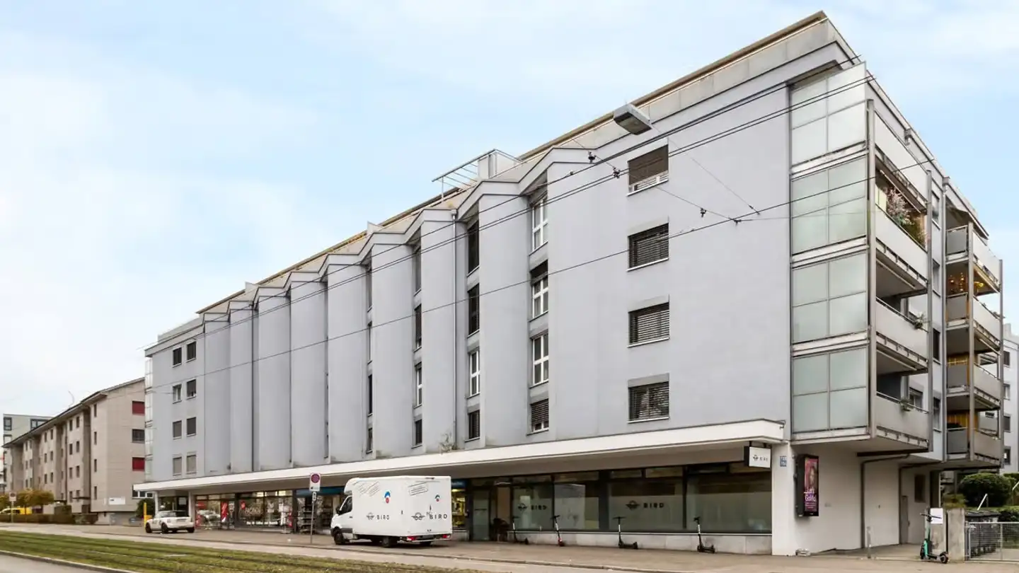 Commerciale in affitto - Badenerstrasse 731, 8048 Zürich