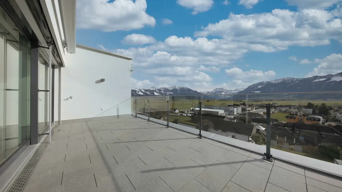 Attic flat for rent - Römerstrasse, 8856 Tuggen - Photo 2