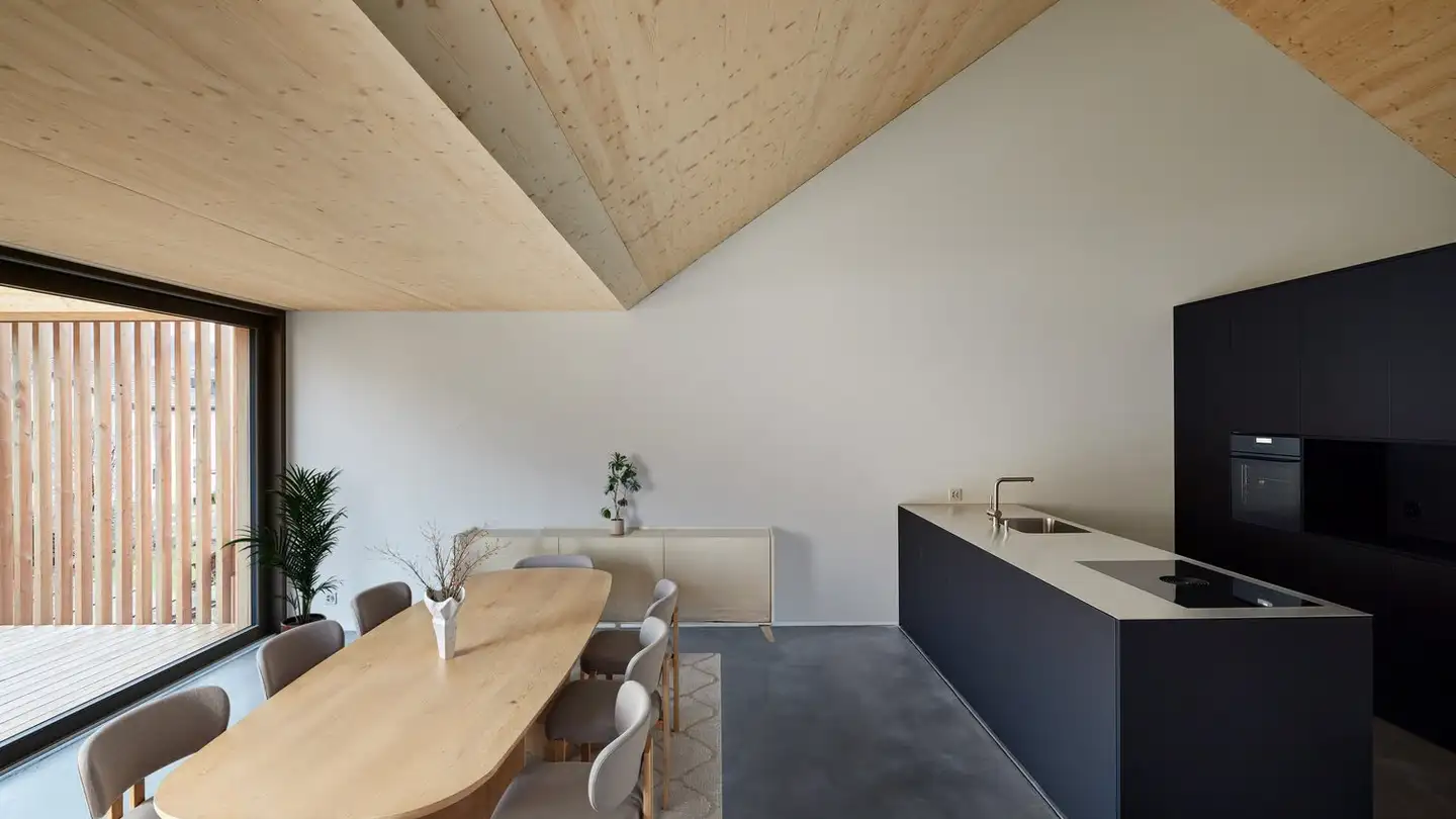 Attique à louer - Flühstrasse 31, 4114 Hofstetten SO
