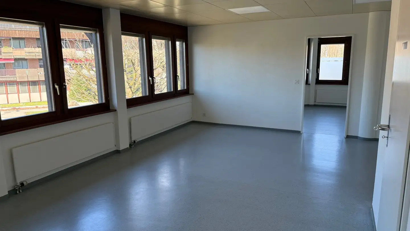 Office space for rent - Kindhauserstrasse 2, 8604 Volketswil - Photo 2