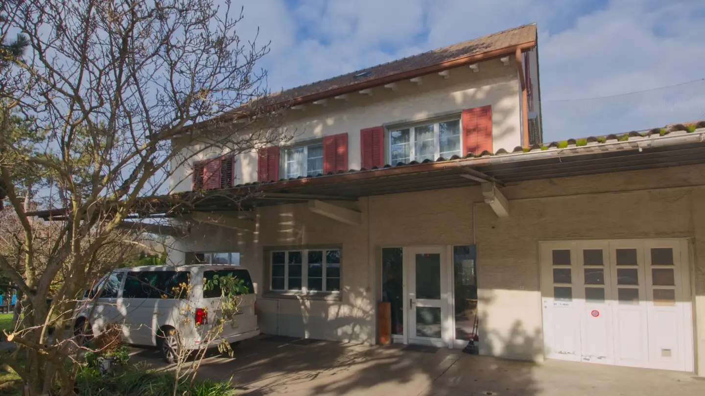 Commercial à louer - Landstrasse 21, 8112 Otelfingen