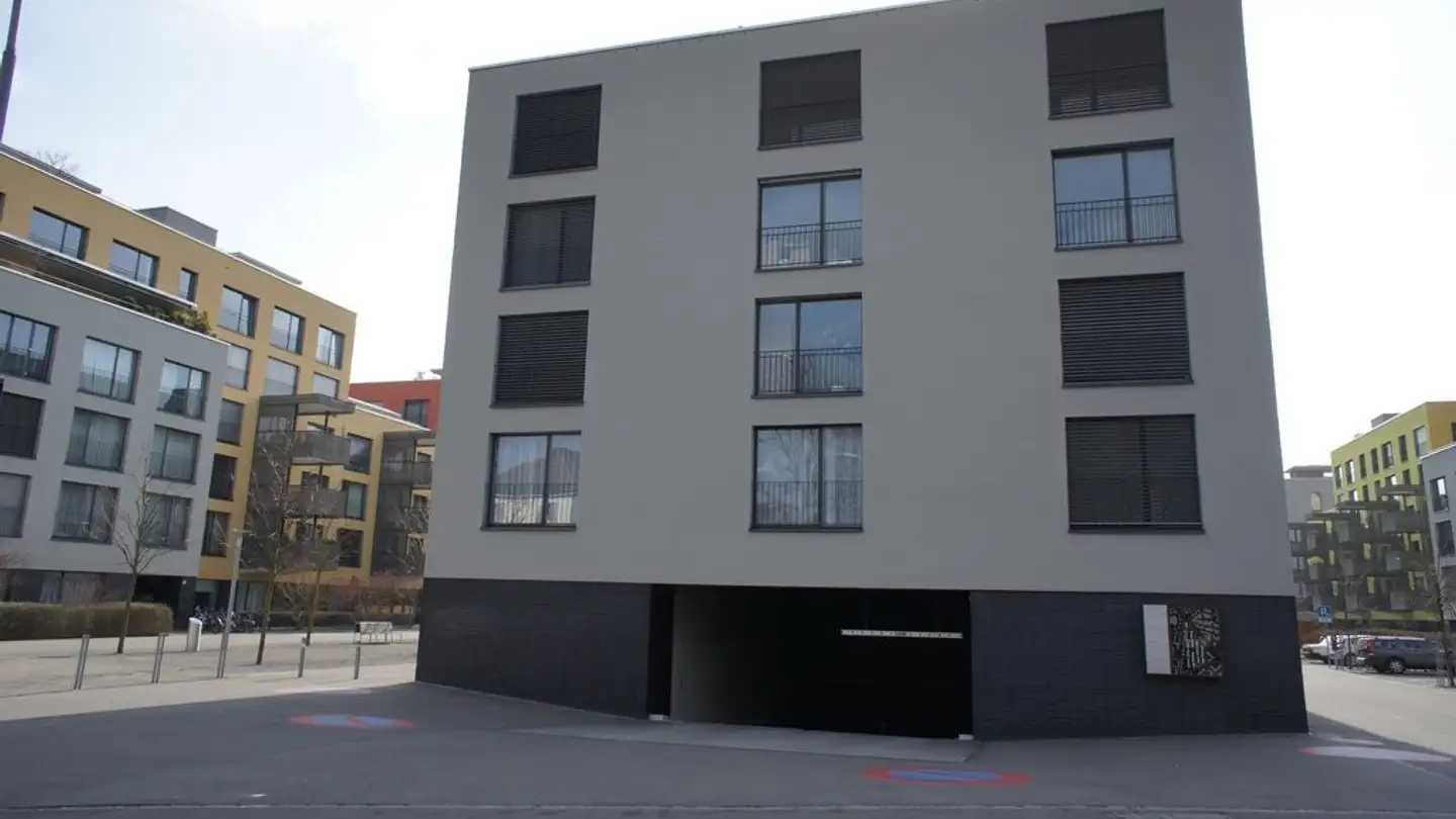 Place de parking souterraine à louer - Bühlstrasse, 8055 Zürich