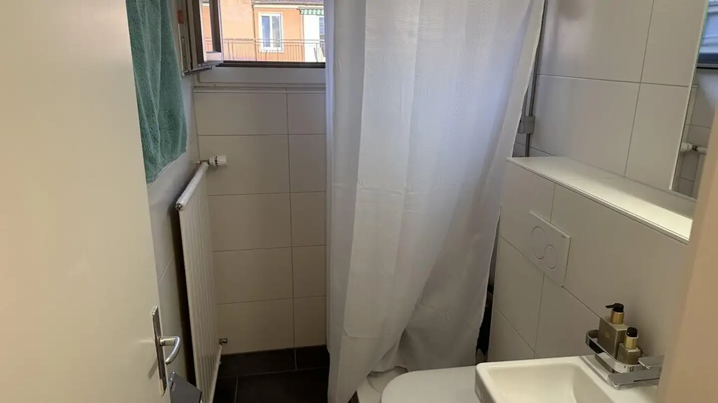 Apartment for rent - Chemin Des Rosiers, 1004 Lausanne - Photo 3