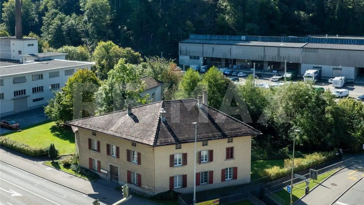 Edificio residenziale in vendita - Zürichstrasse 25, 8607 Aathal-Seegräben