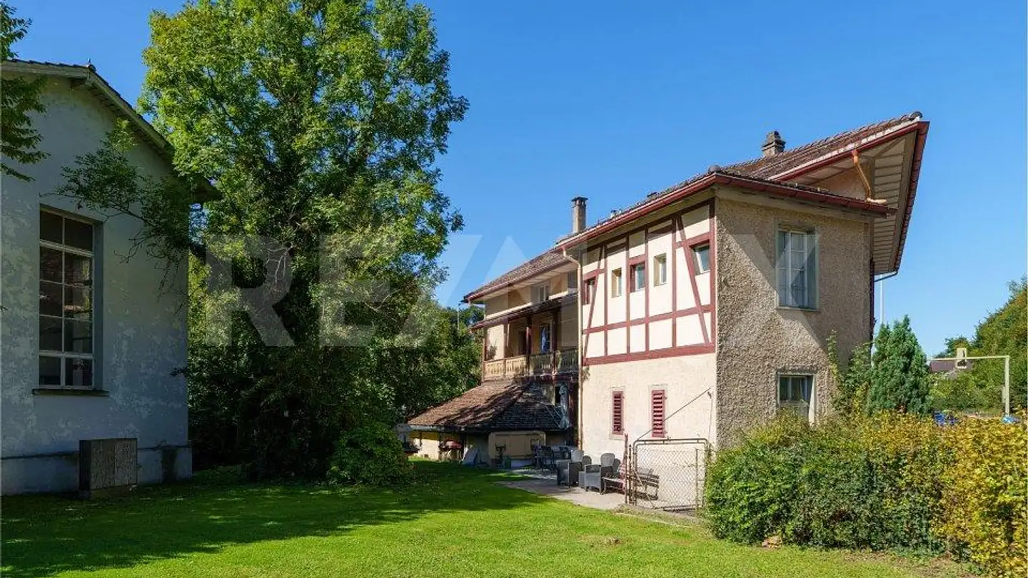 Edificio residenziale in vendita - Zürichstrasse 25, 8607 Aathal-Seegräben - Foto 2