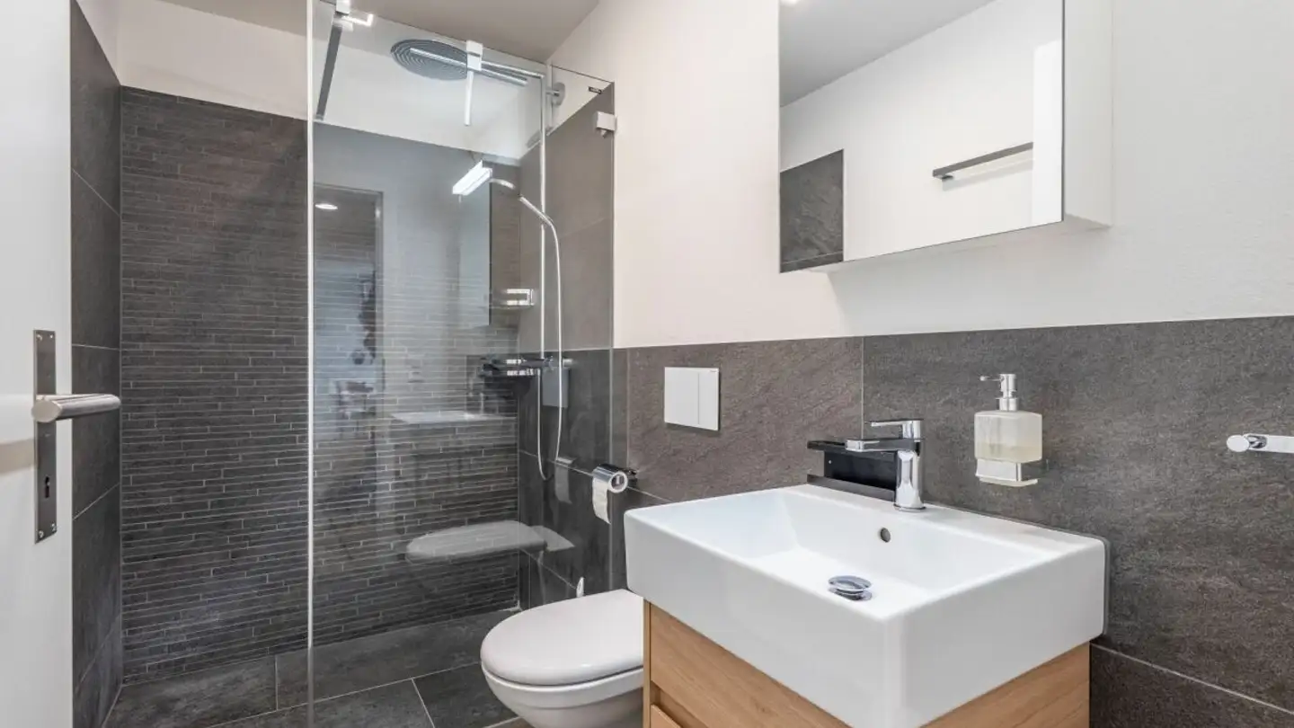 Apartment for sale - Hauptstrasse, 8637 Laupen ZH - Photo 4