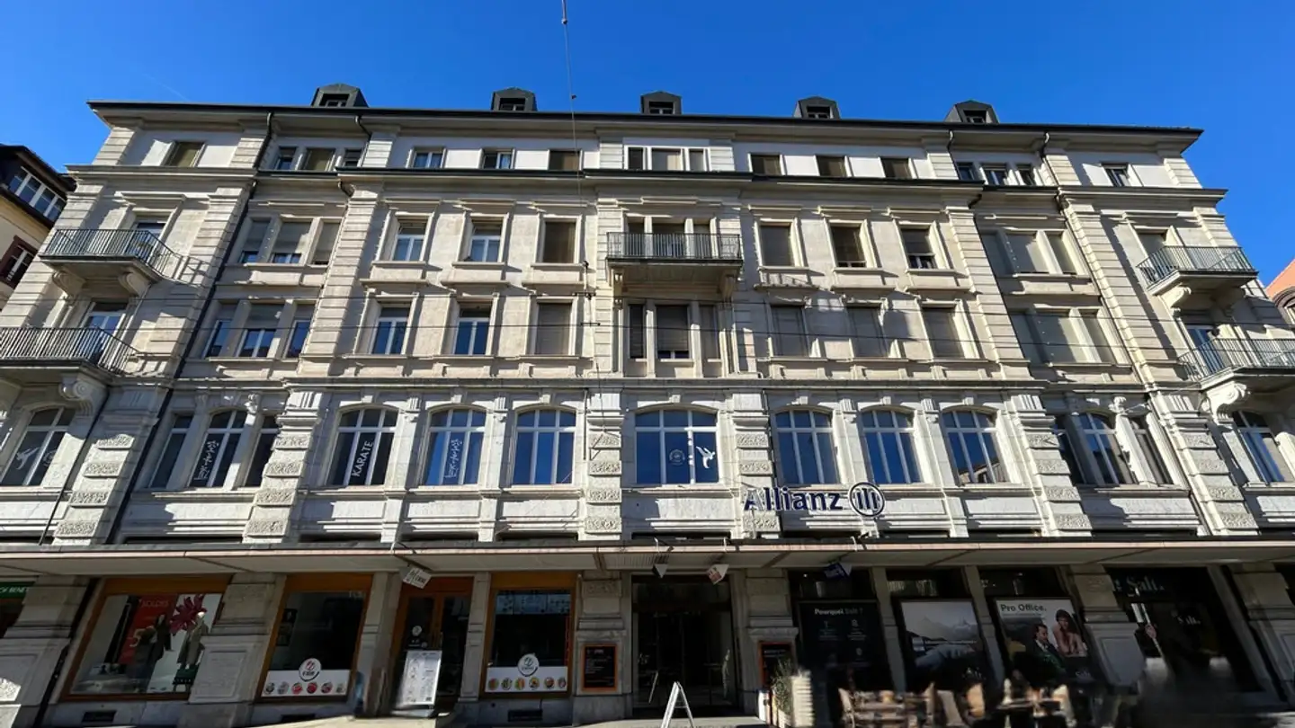 Negozio in affitto - Avenue Léopold-Robert, 2300 La Chaux-de-Fonds