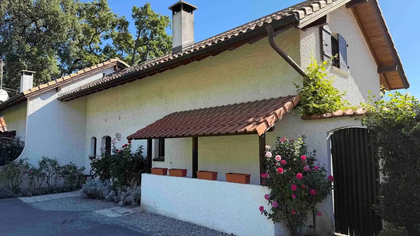 Semi-detached house for rent - Route Des Romelles 20, 1293 Bellevue - Photo 2