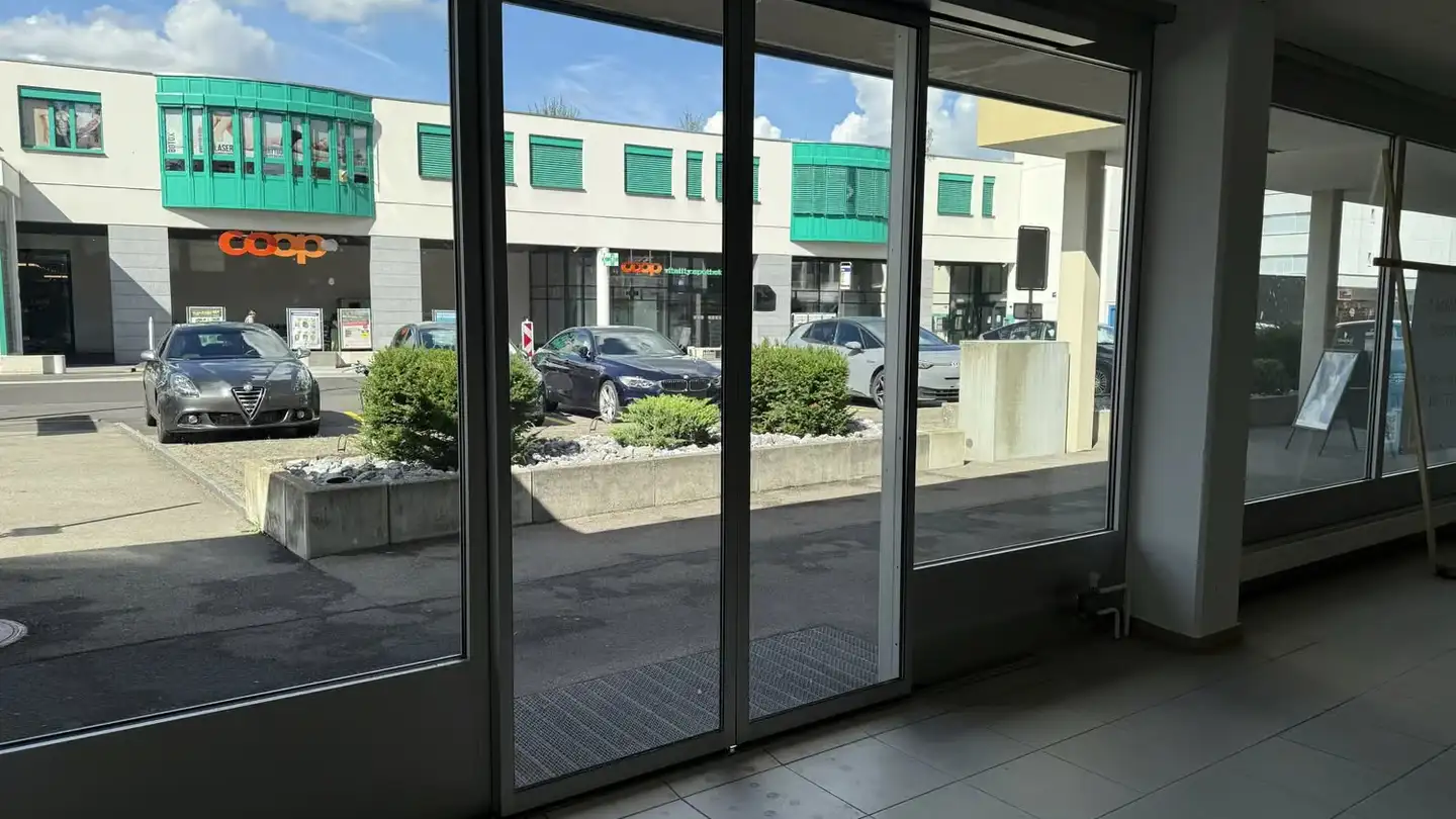 Commercial for rent - Alte Bahnhofstrasse 5, 5610 Wohlen AG - Photo 2