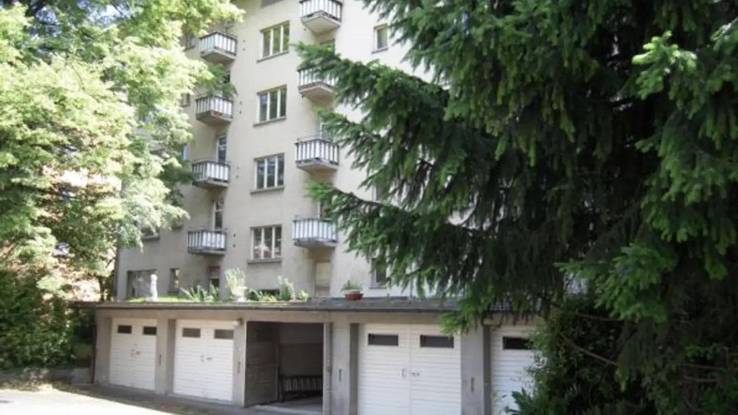 Single garage for rent - Eibenstrasse 6, 8045 Zürich