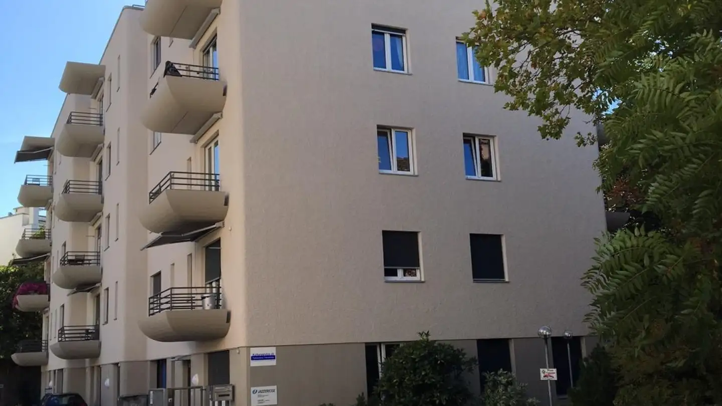 Parkplatz im Freien mieten - Belchenstrasse 2a, 4054 Basel