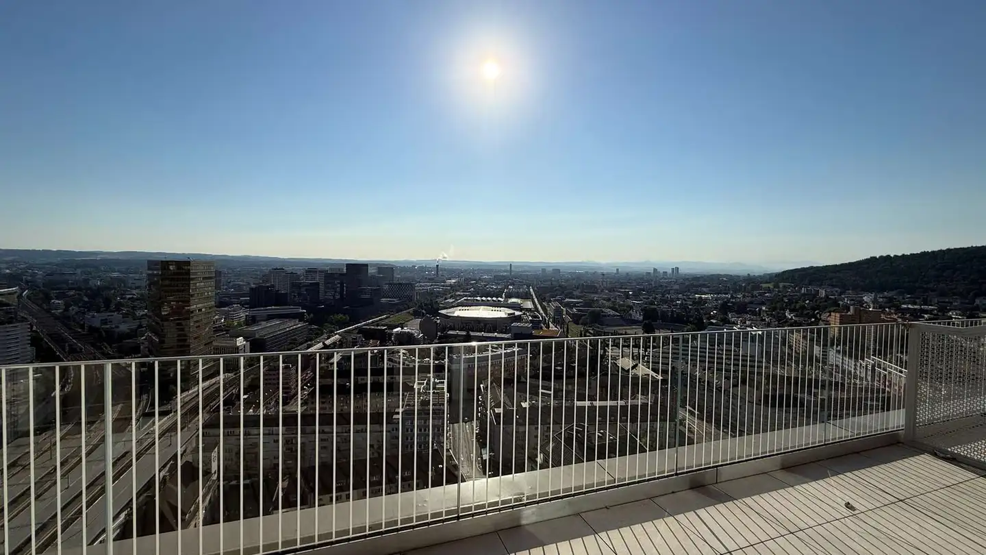 Attique à louer - Hofwiesenstrasse 360, 8050 Zürich