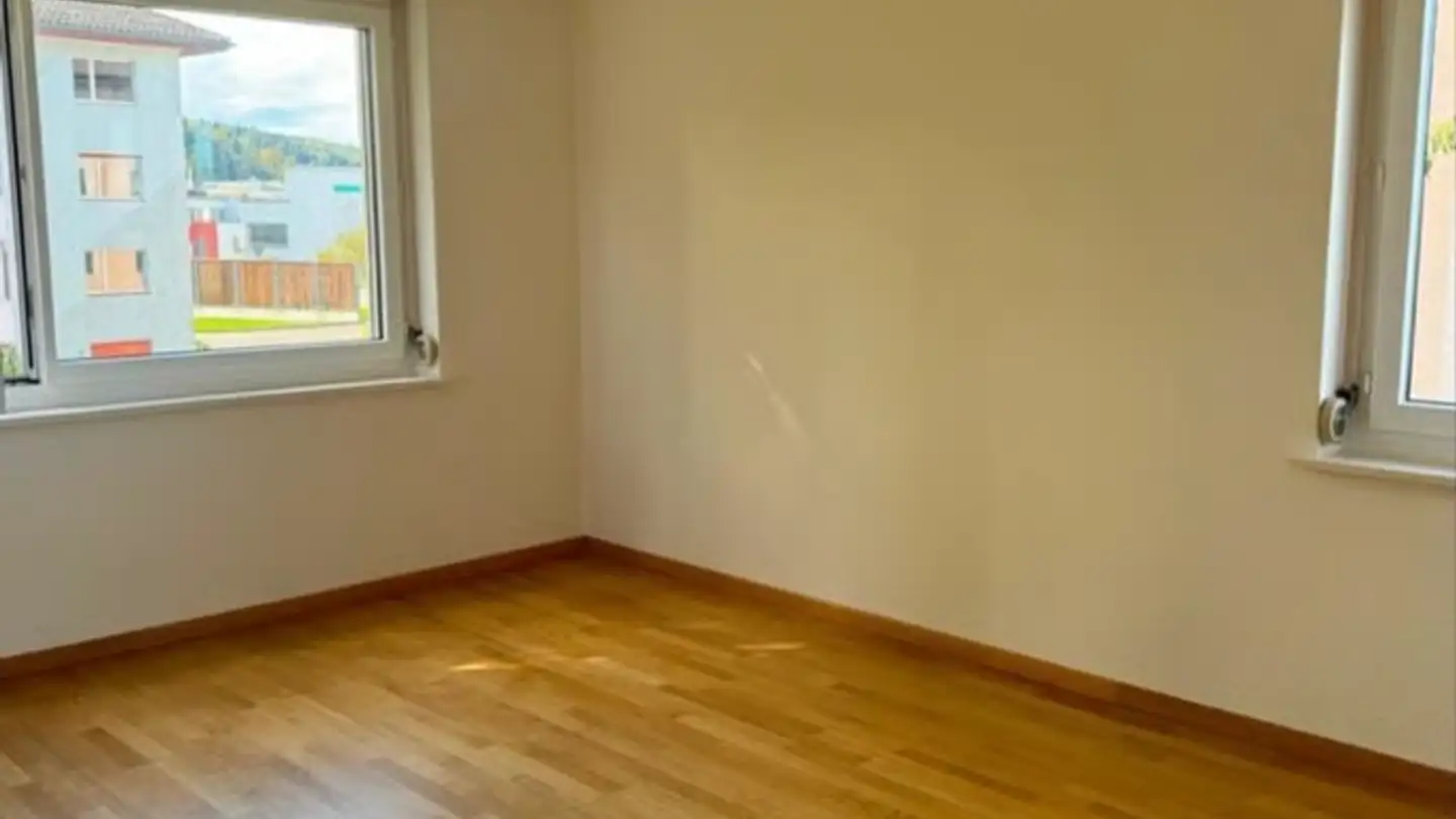 Appartement à louer - Schwerzenbachstrasse 30, 8117 Fällanden - Photo 2