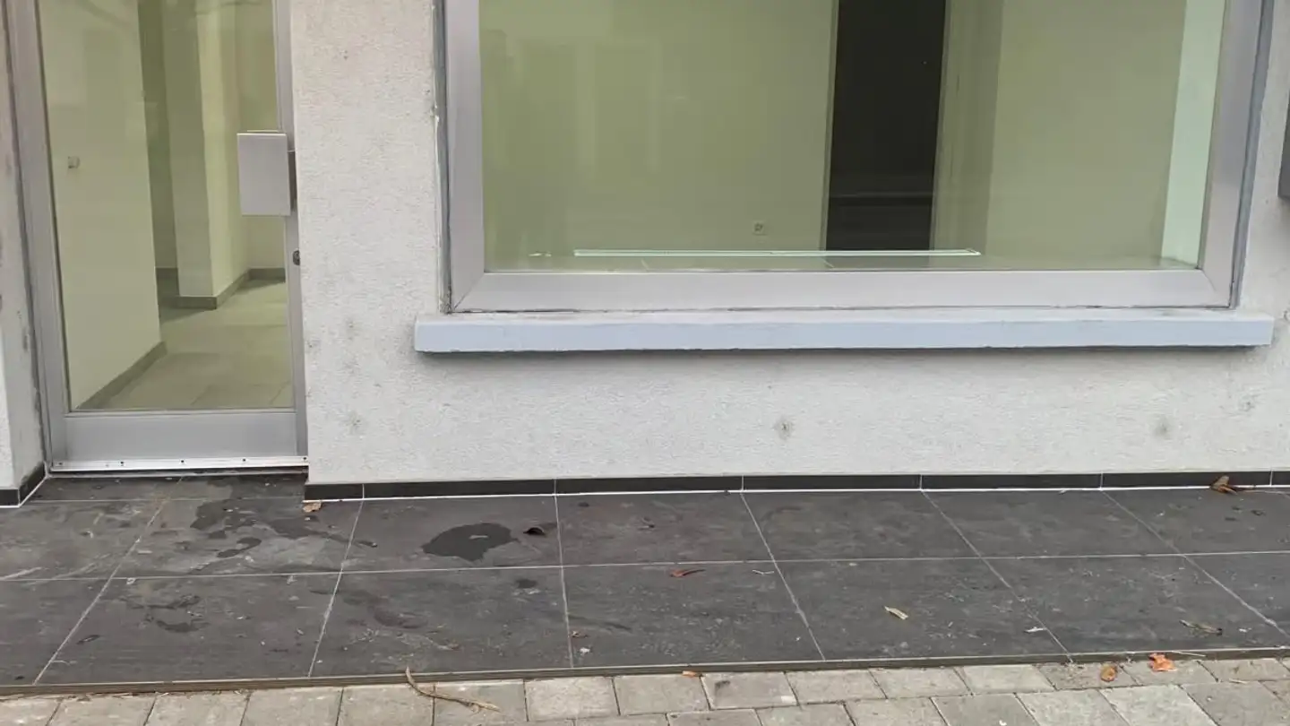 Commercial for rent - Insstrasse 10, 3237 Brüttelen