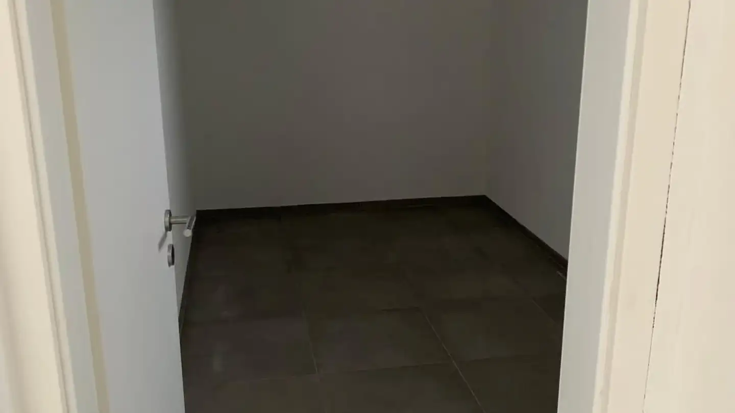 Commercial for rent - Insstrasse 10, 3237 Brüttelen - Photo 4