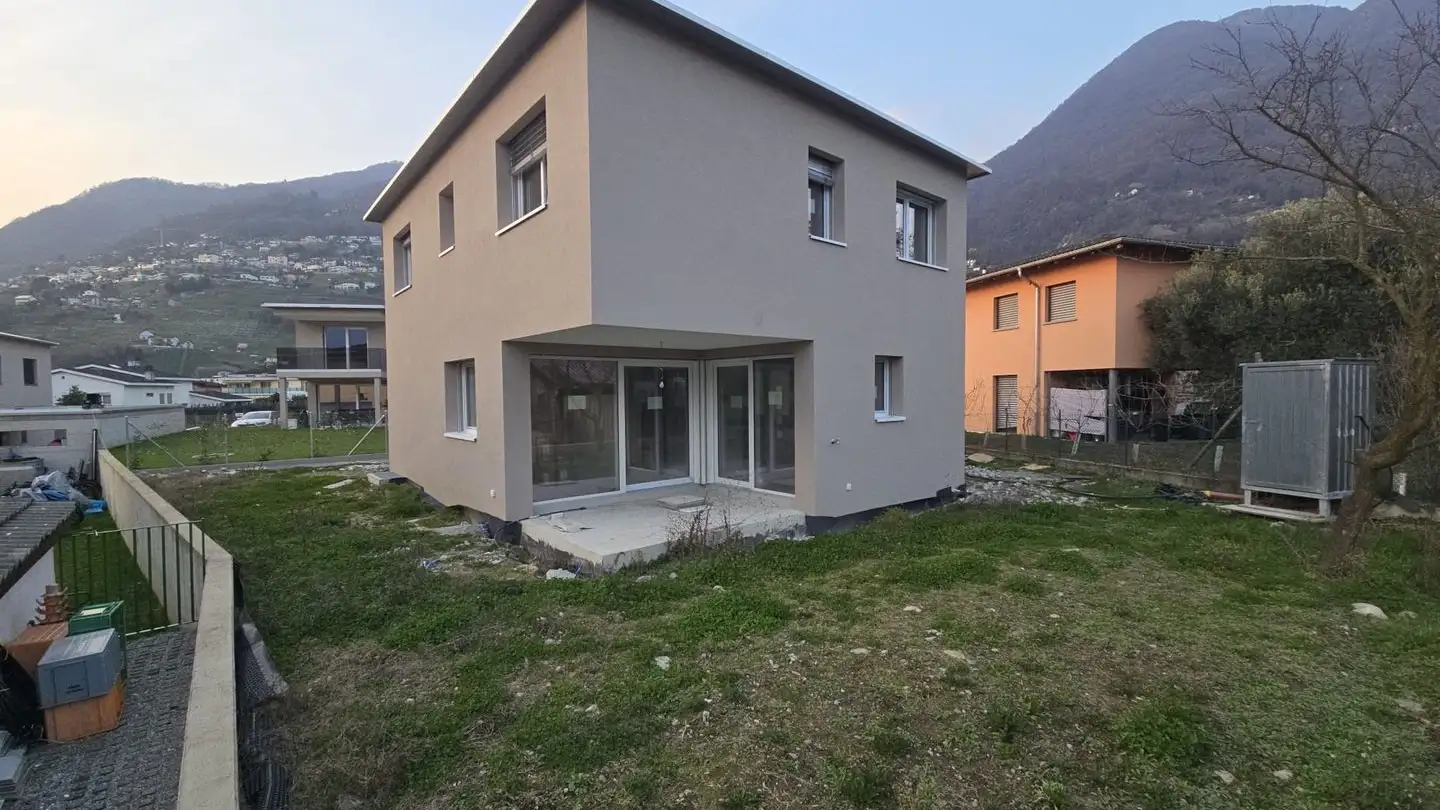 Einfamilienhaus kaufen - Via Monte Ceneri, 6516 Cugnasco