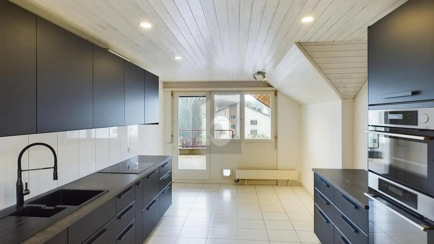 Attic flat for rent - 9244 Niederuzwil - Photo 2