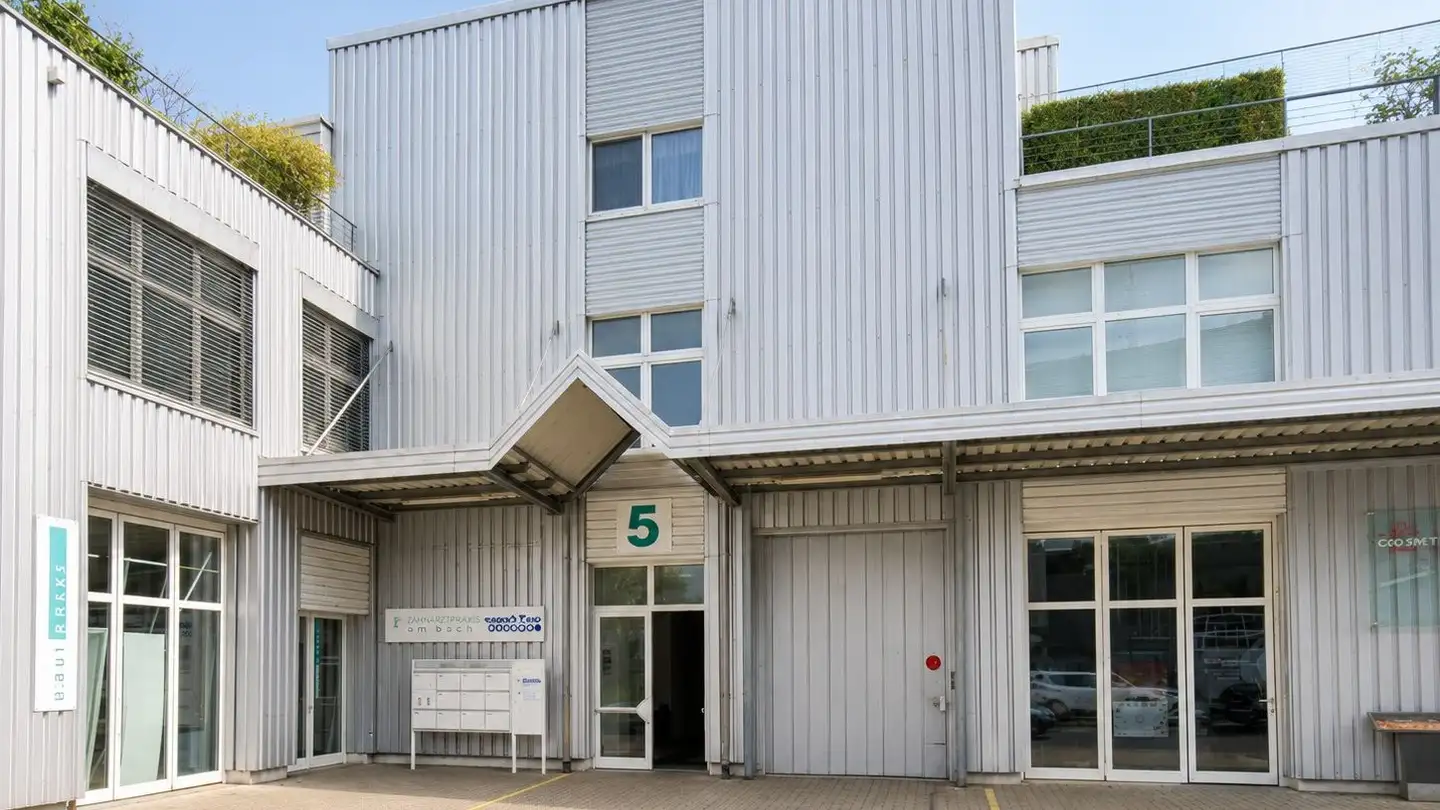 Commercial for rent - Bruggetenstrasse 5, 8833 Samstagern - Photo 2